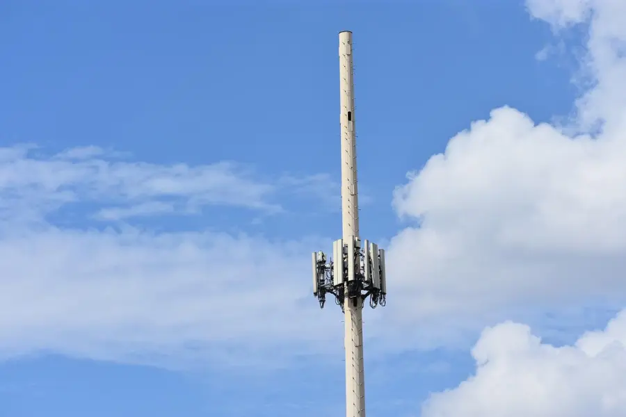 Rischio CEM: un pericolo invisibile per l’uomo